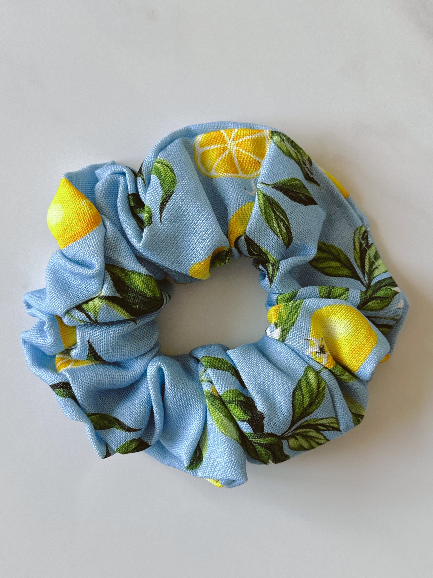 XL Lemon Print Scrunchie – Summer Accessory