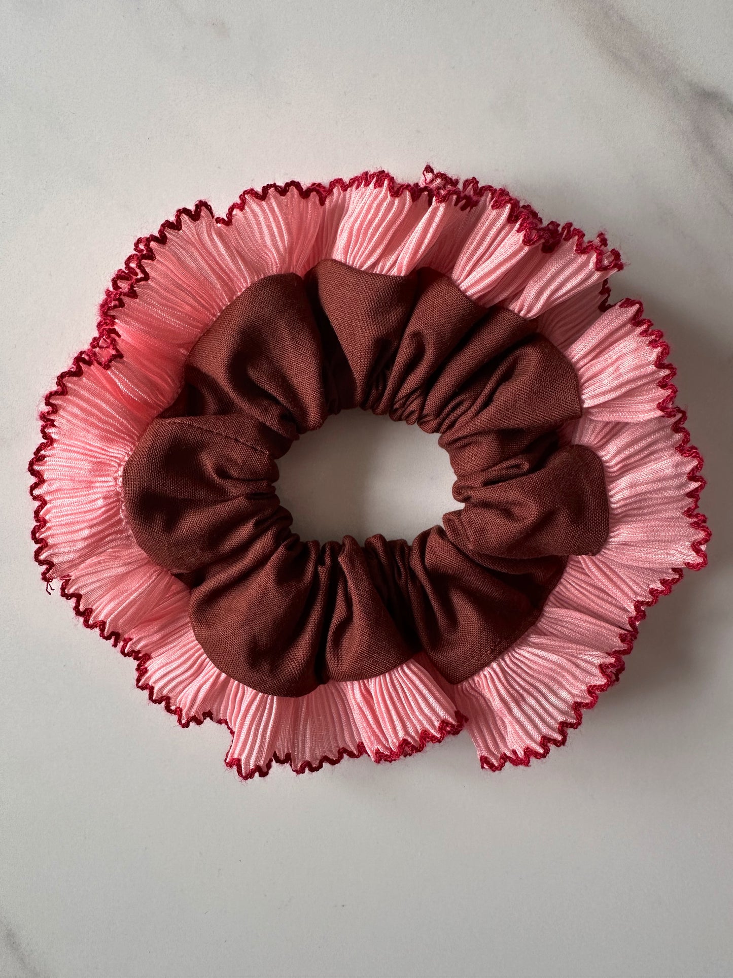 XL Brown Scrunchie with Pink and Red Frill Trim