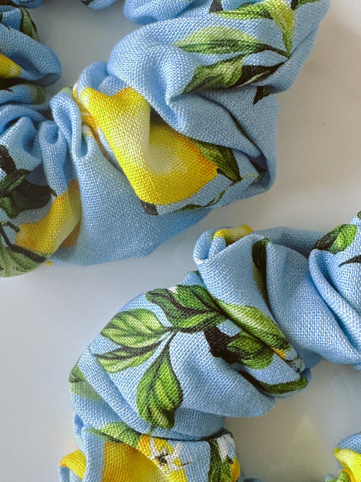 XL Lemon Print Scrunchie – Summer Accessory