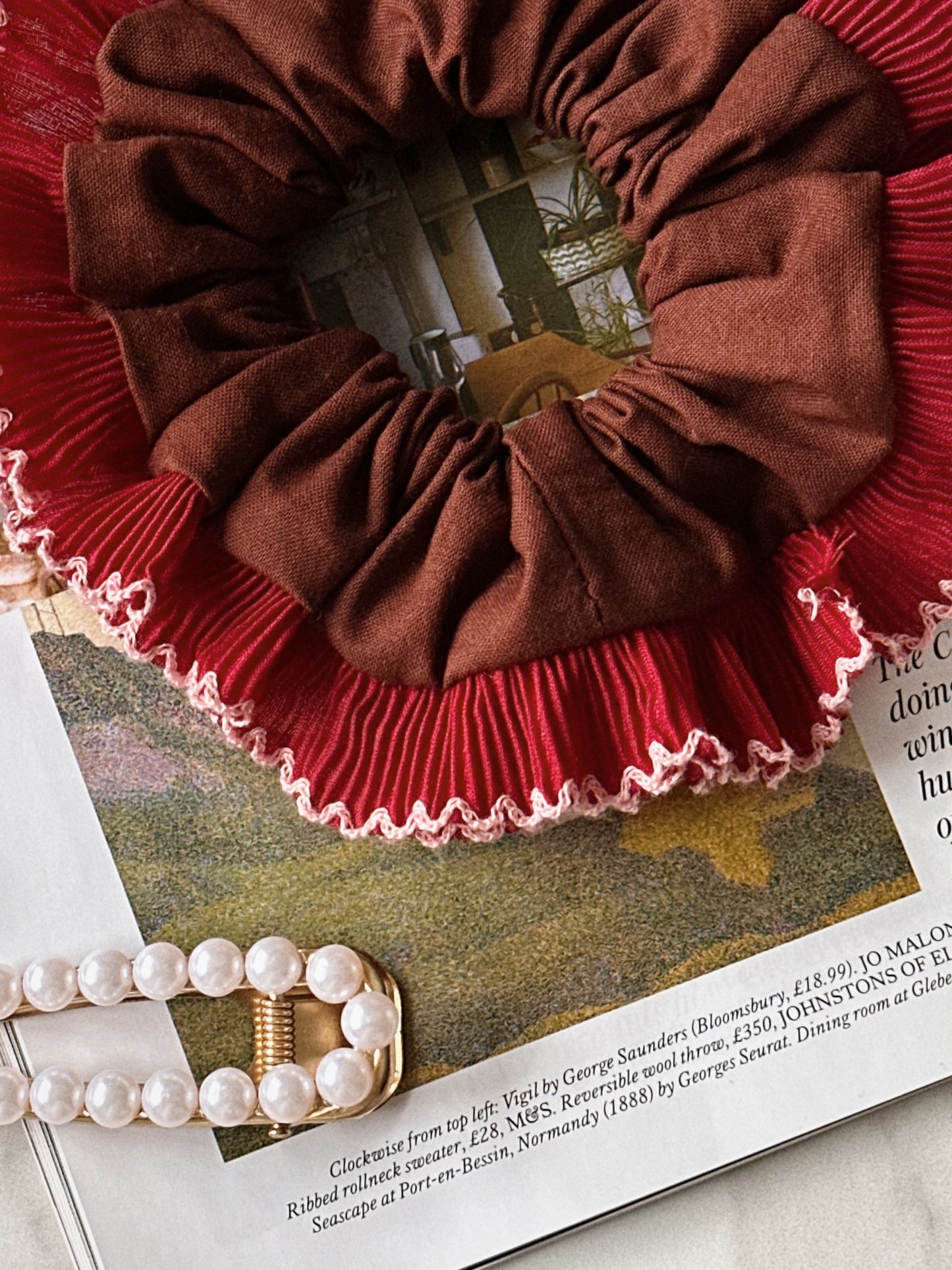 XL Brown Scrunchie with Red and Pink Frill Trim