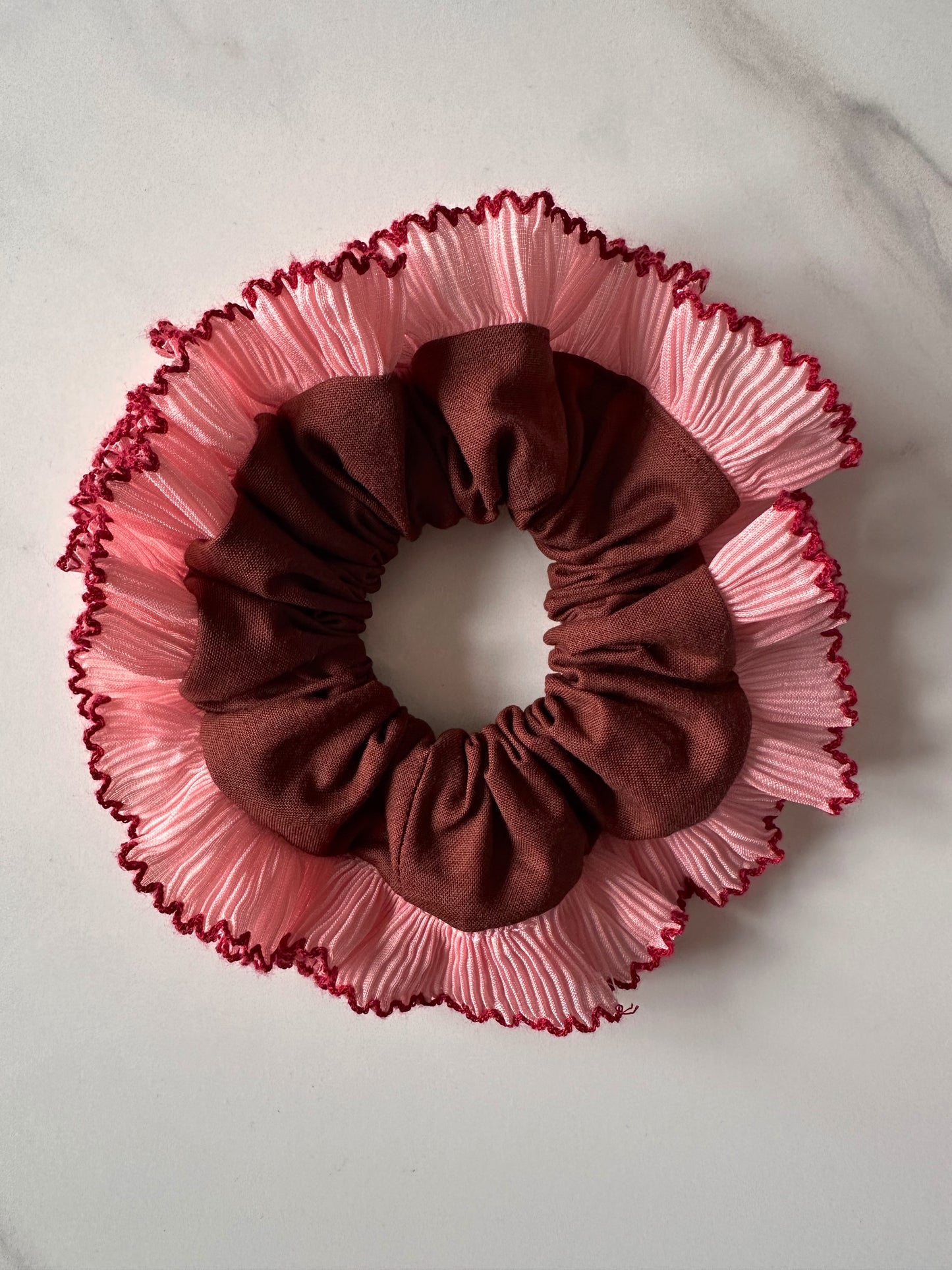 XL Brown Scrunchie with Pink and Red Frill Trim