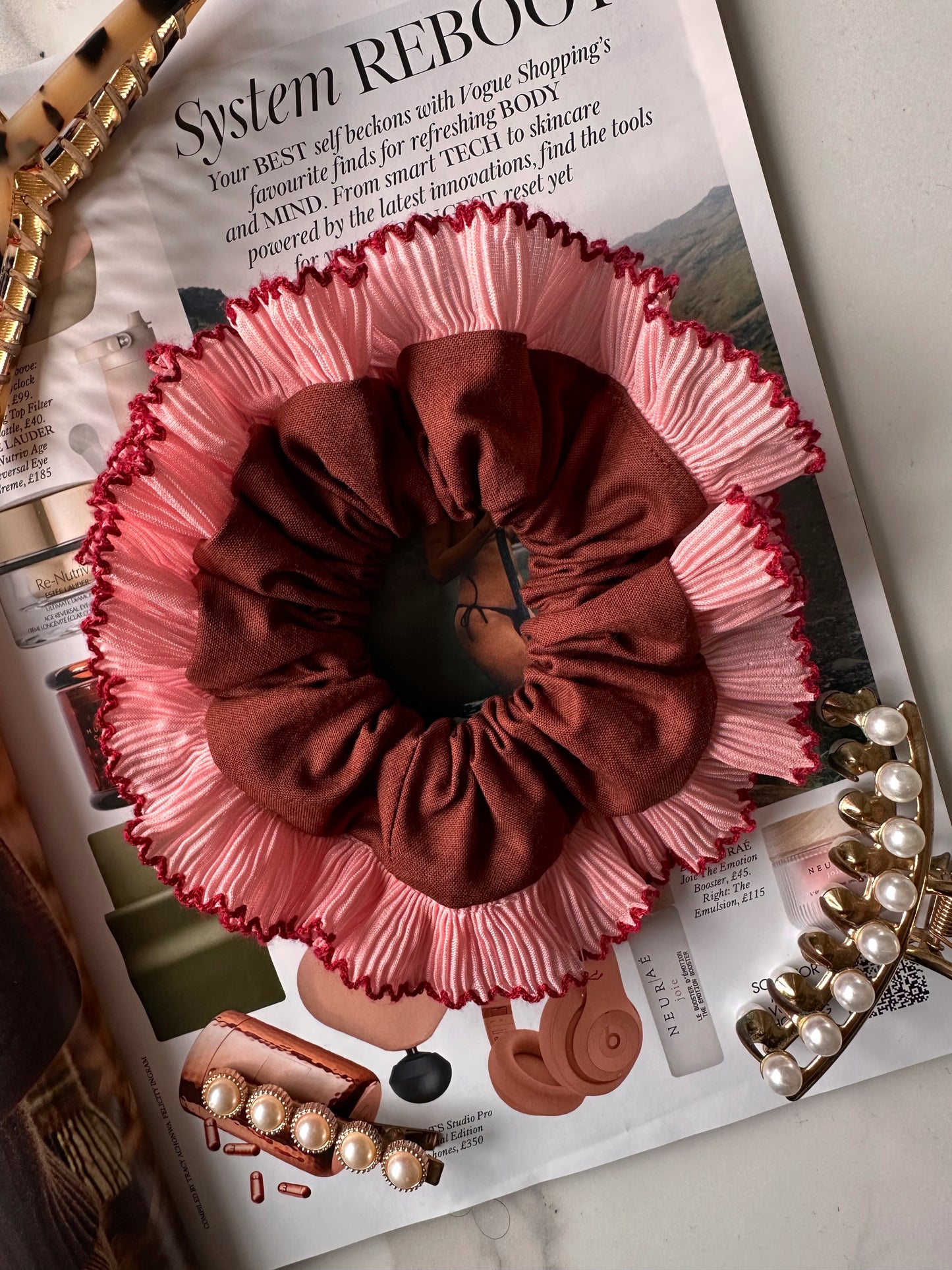 XL Brown Scrunchie with Pink and Red Frill Trim